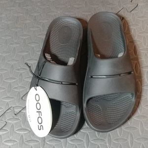 Oofos Ooahh unisex sandals